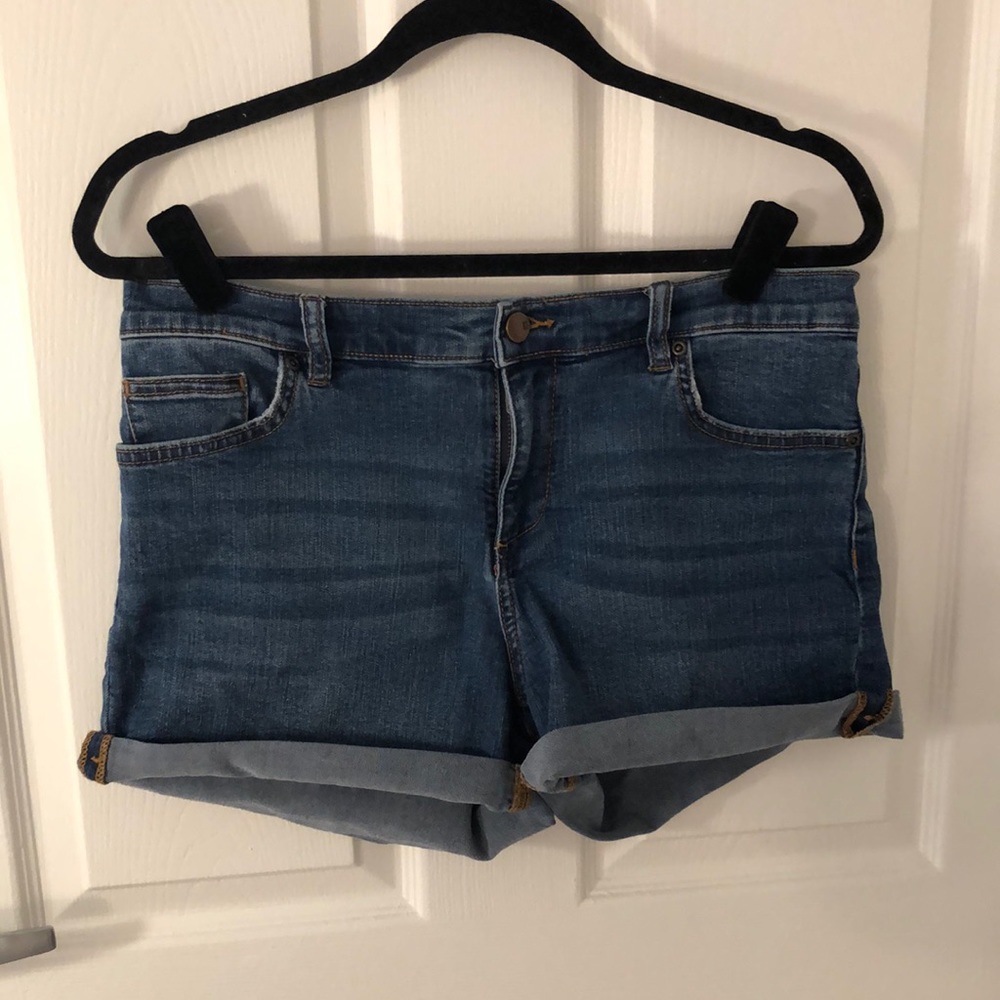 Denim shorts, barely worn